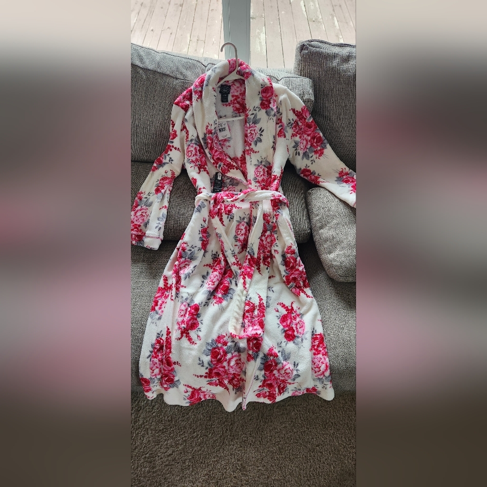 Fleece Robe - Picture 2 of 4